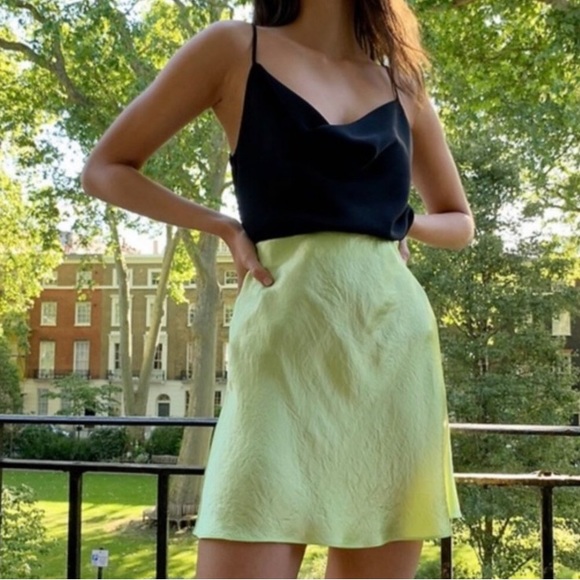 Babaton Mini Satin Slip Skirt - Aritzia - Picture 4 of 4